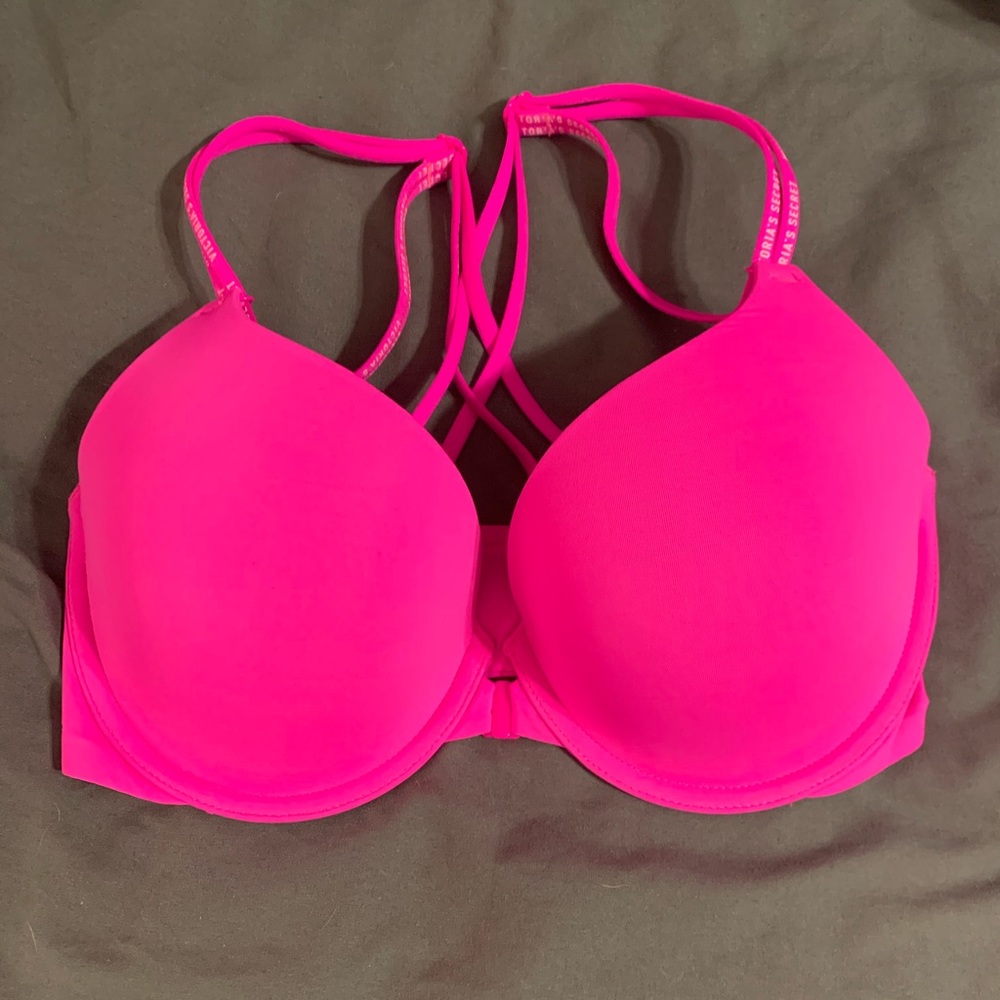 VS 32DD Front Close Bra